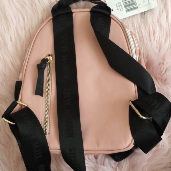 Back pack - Picture 2 of 2